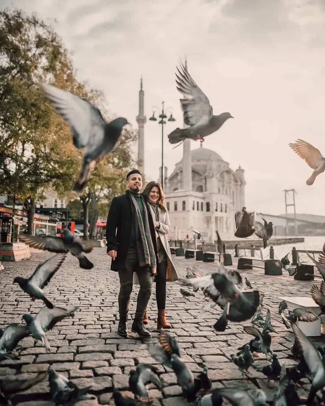 Romantic Couple Photoshoot in Ortaköy, Istanbul